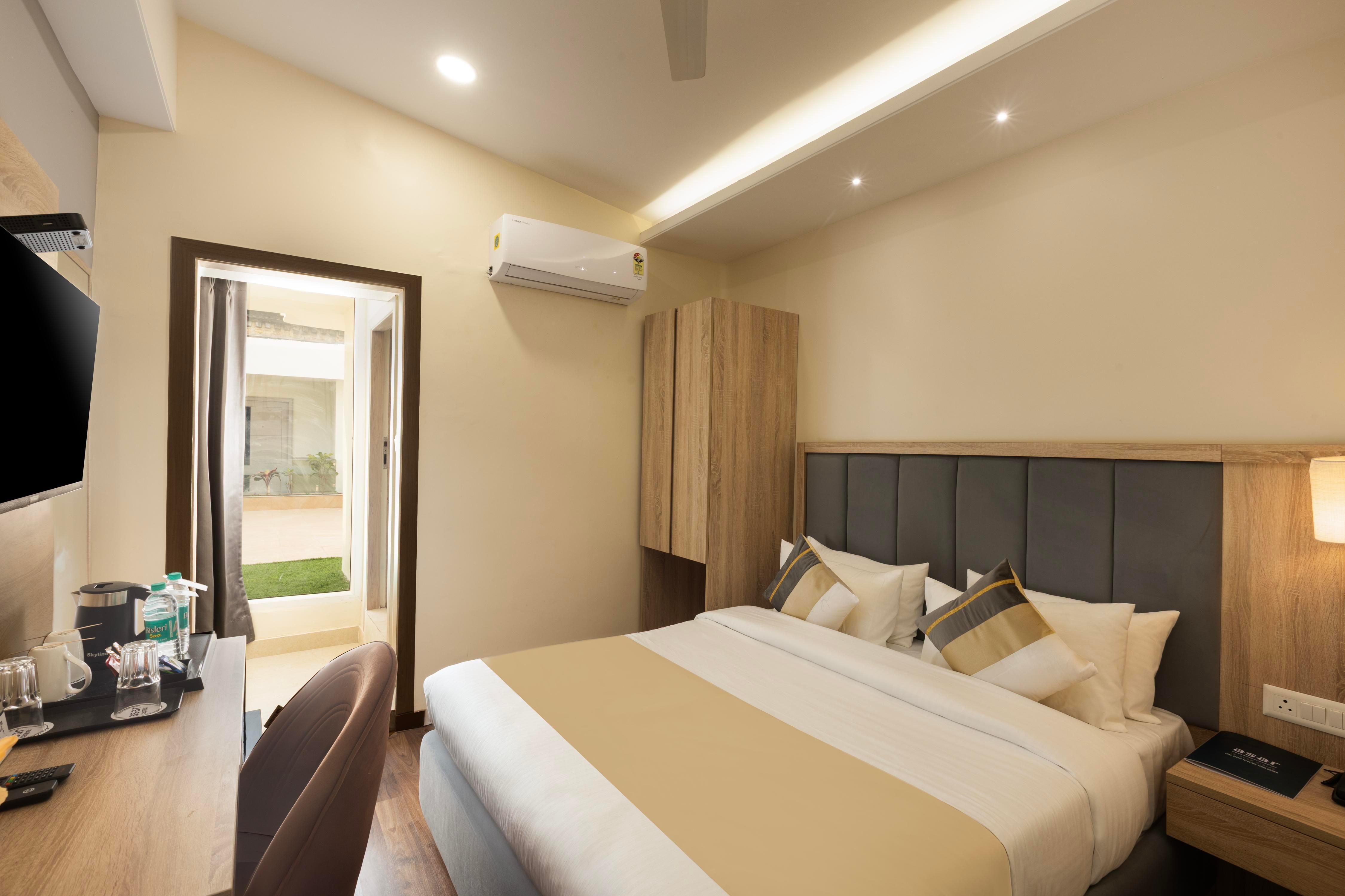 asar Capoors Hotel Hazratganj by Orion Hotels - Tap to explore photos