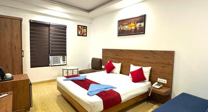Brahman Bhawan- Karol Bagh Room Type - Deluxe Room