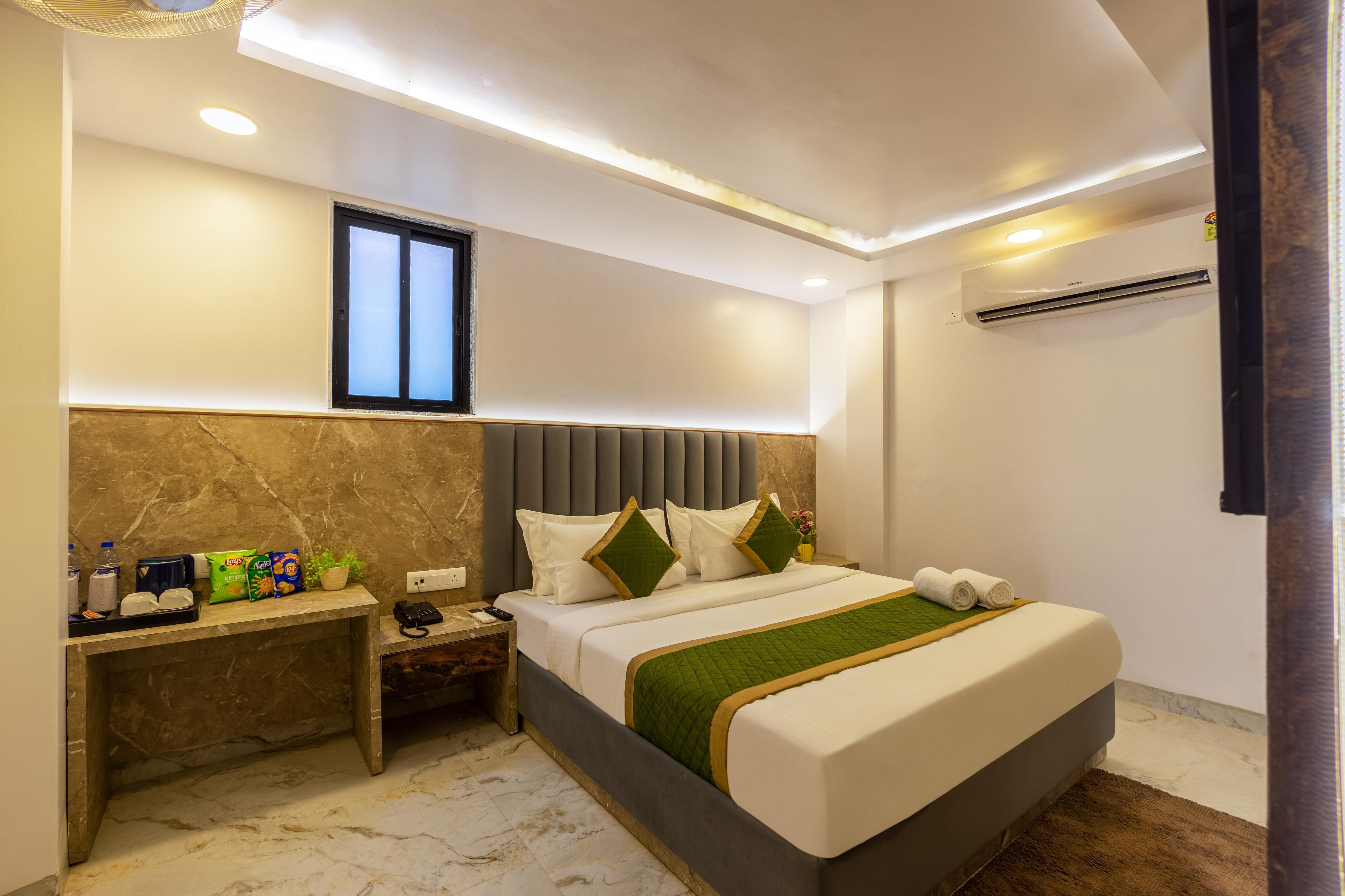 Hotel All in Homes @ New Delhi Railway Station - Tap to explore photos