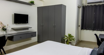 Housr 50 Kondapur Near Cyber Tower Room Type - Luxury Room With City View Housr 50 Kondapur Near Cyber Tower Room Type - Luxury Room With City View
