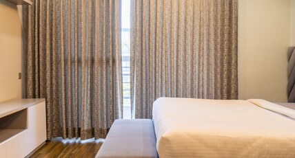 Housr Sector 41 Near Fortis Hospital Room Type - Luxury Suite with Kitchenette Housr Sector 41 Near Fortis Hospital Room Type - Luxury Suite with Kitchenette