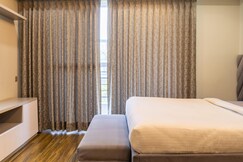 Housr Sector 41 Near Fortis Hospital