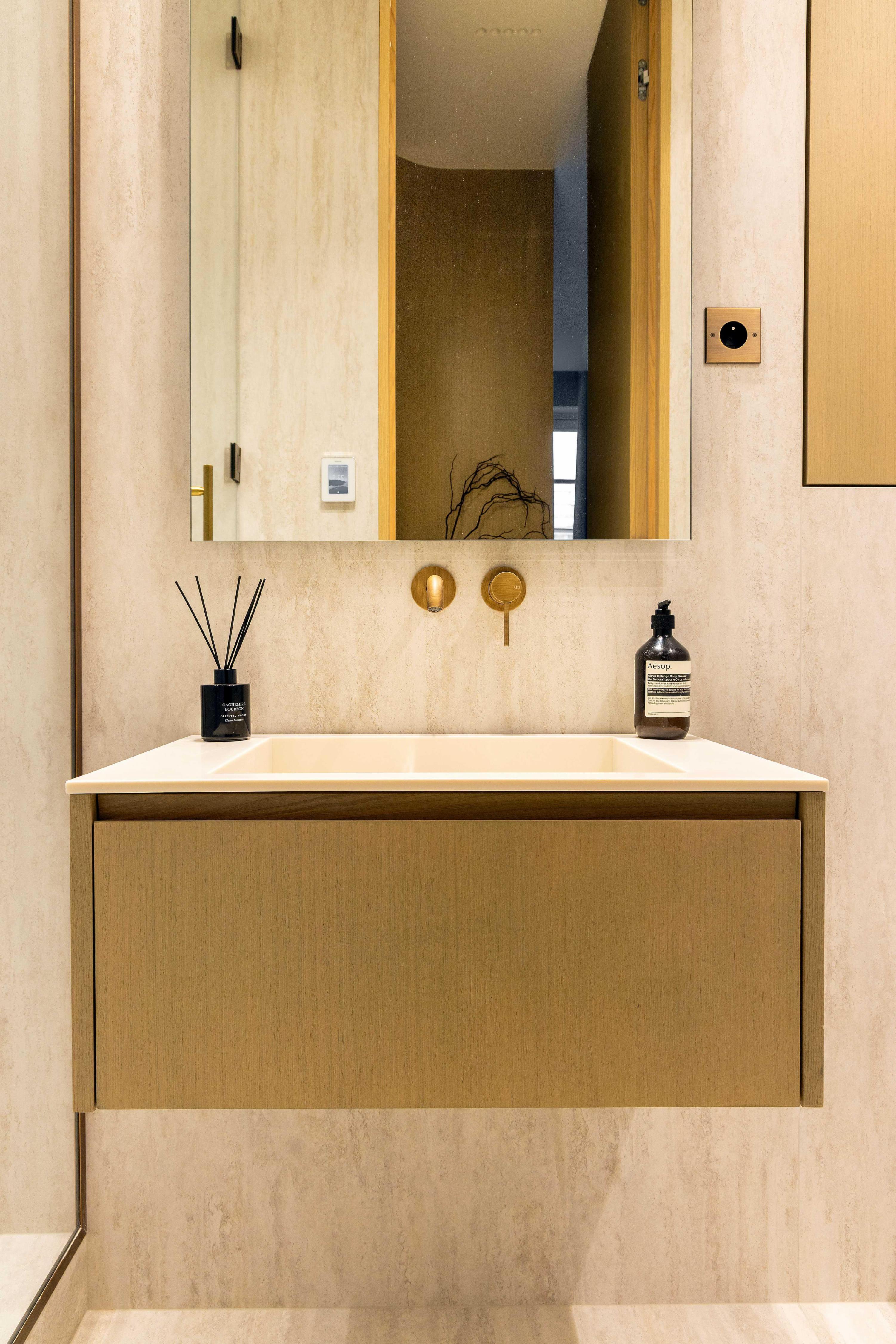 Luxurious suite - AC- 2P- Madeleine/Saint Honore95 - Tap to explore photos