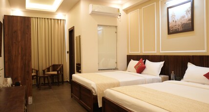 Rambagh Resort, Gwalior Room Type - Imperial Family Room