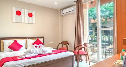 Majestic Stays Room Type - EXECUTIVE AC ROOM