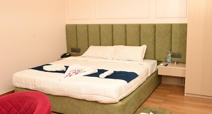 Hotel Darsh Room Type - Deluxe AC Room Hotel Darsh Room Type - Deluxe AC Room
