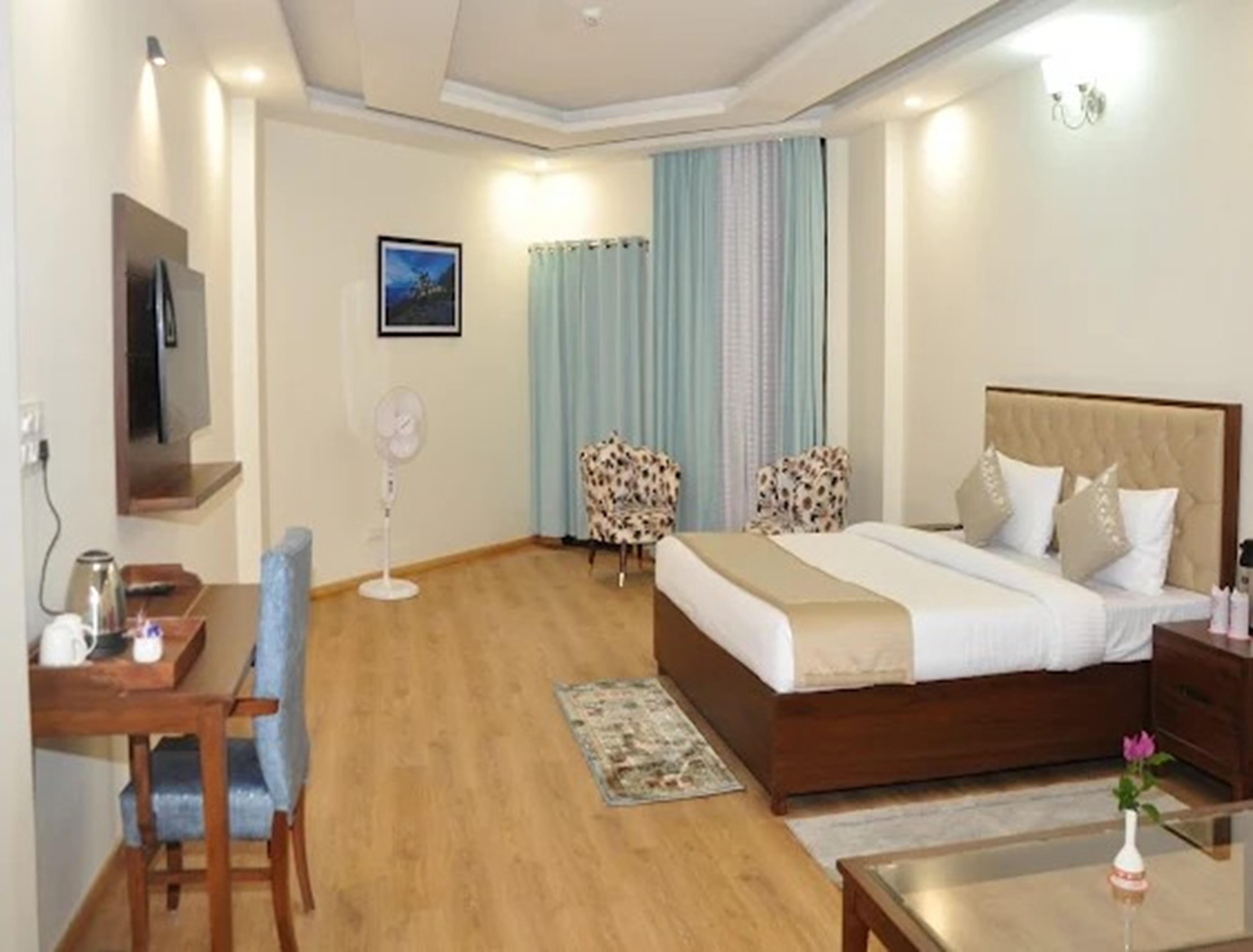 Hotel Meghdoot, Kiarighat (HPTDC) Room Type - DBR Deluxe with Balcony