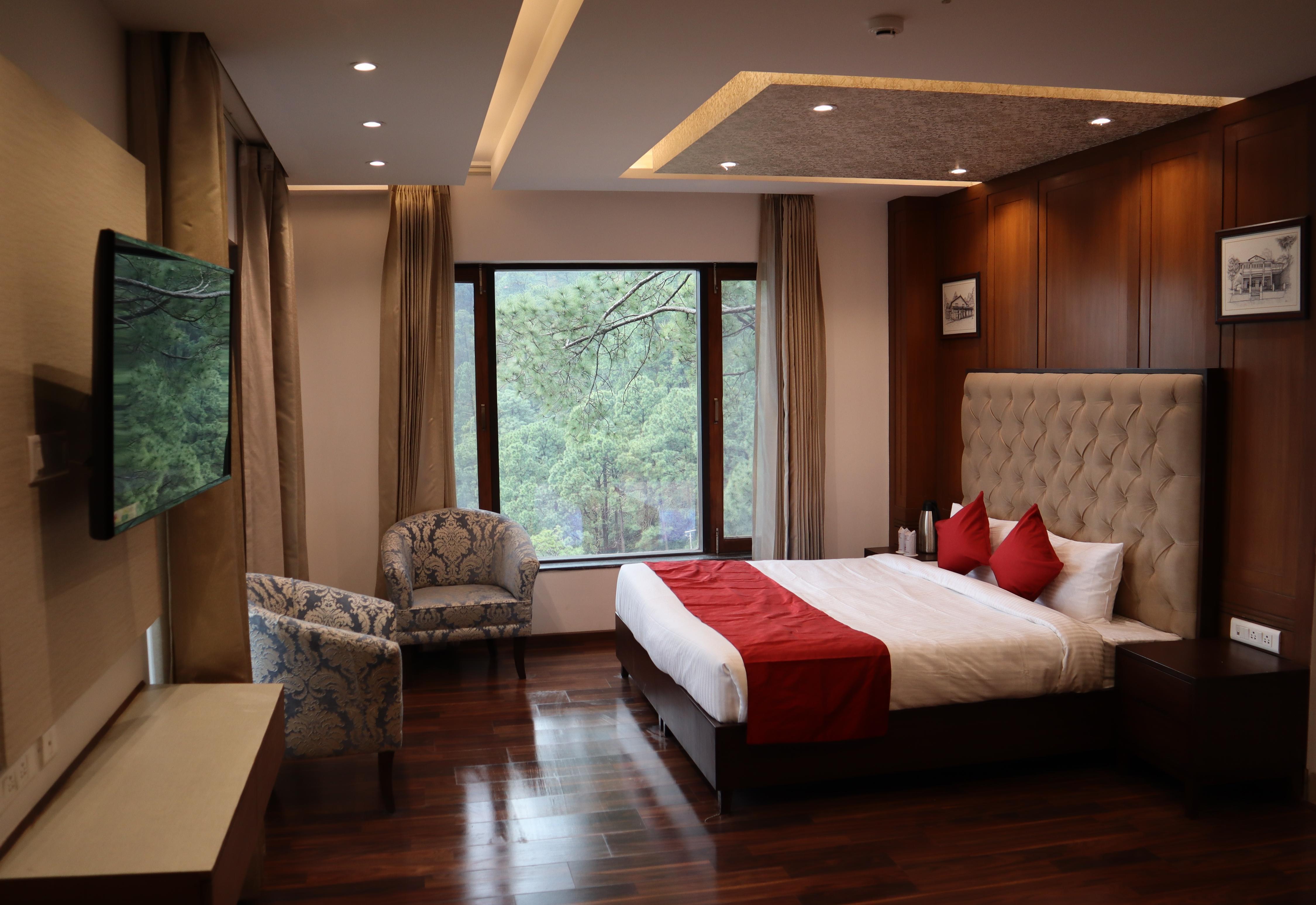 Hotel New Ros Common, Kasauli (HPTDC) - Tap to explore photos