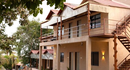 Hiran Gir Retreat - A Family Resort Room Type - Mini Suite with Personal Seating area Hiran Gir Retreat - A Family Resort Room Type - Mini Suite with Personal Seating area