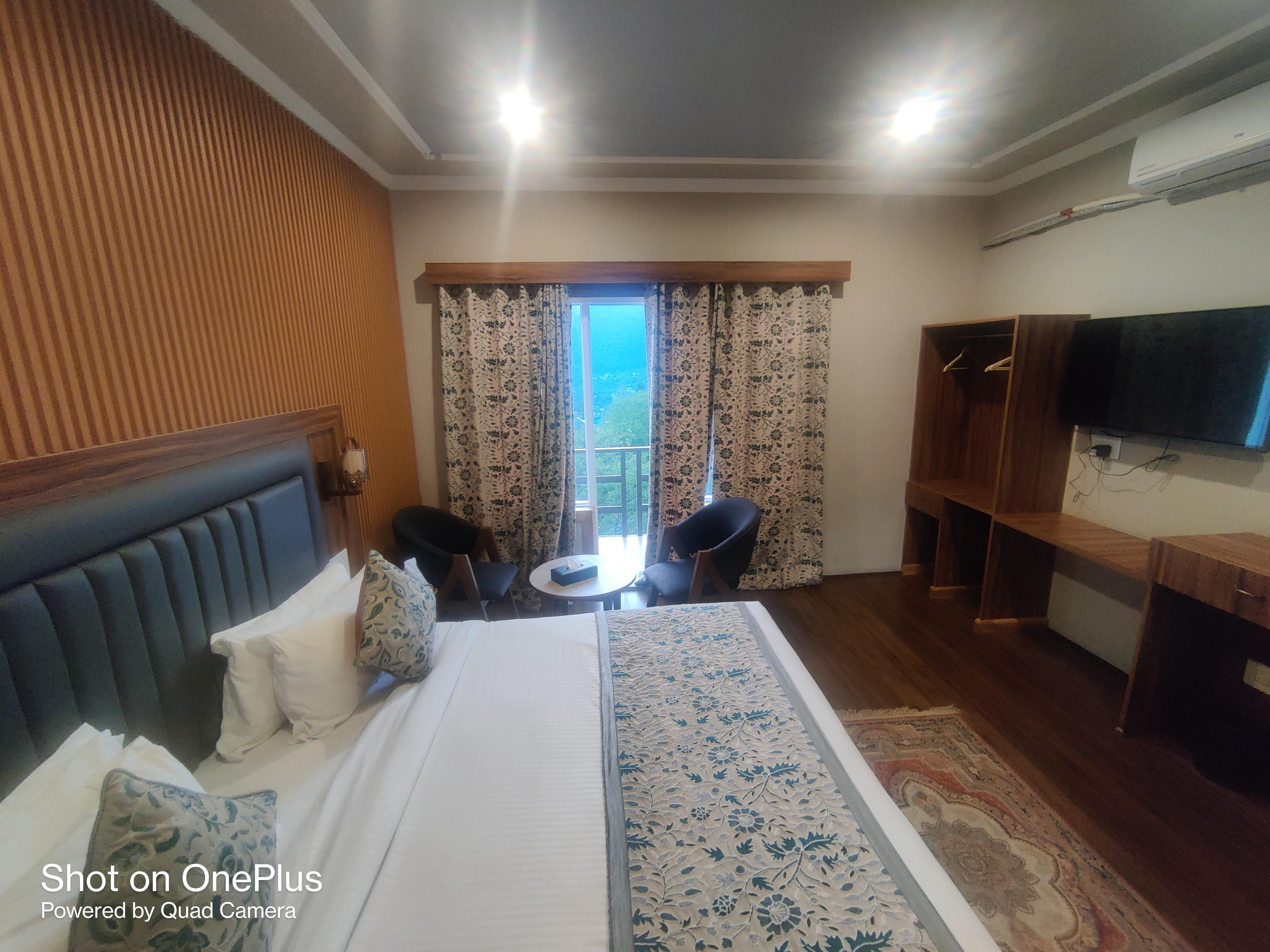 Hidden Leaf Resort - Tap to explore photos