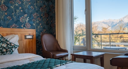 Yellowstone Bir Near Landing Site Room Type - Superior Room with Private Balcony - Mountain View Yellowstone Bir Near Landing Site Room Type - Superior Room with Private Balcony - Mountain View