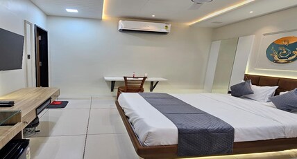 Hotel Barcelona Room Type - Deluxe Double Bed Room