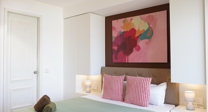 Luxora Stays | Beside Airport | Entire Apartments Room Type - A915|Airport view fr balcony|TV|Coffee Maker
