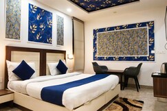 Hotel Homeaste 001 Near Yashobhoomi Convention Center