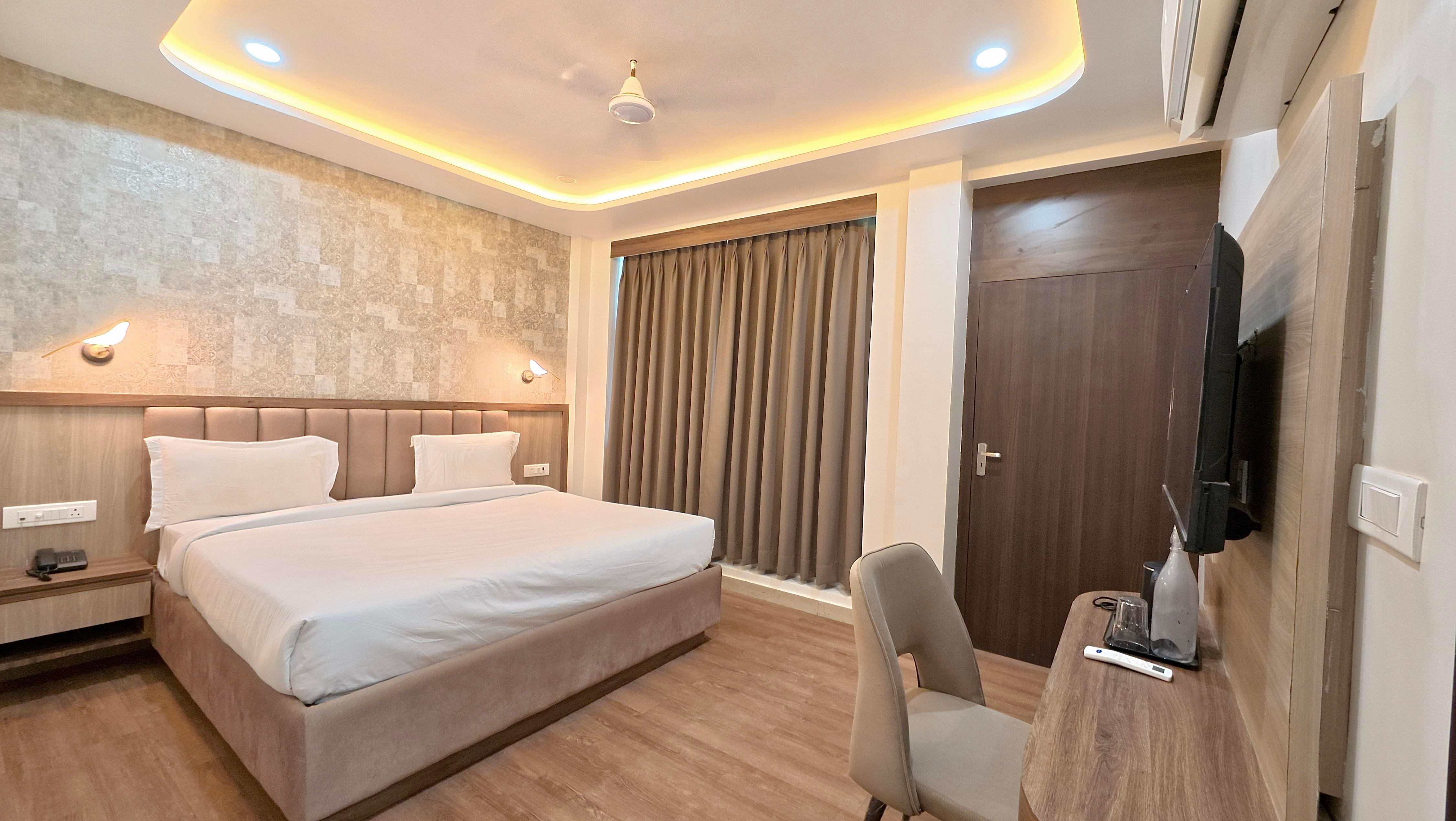 Hotel Ravindraya Residency