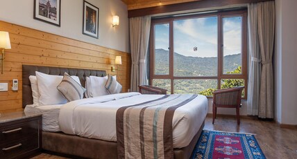 Voyage Alpine Abode Room Type - Premium AC View Room