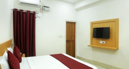 Shri Jagannath Palace Ayodhya Room Type - Deluxe Room