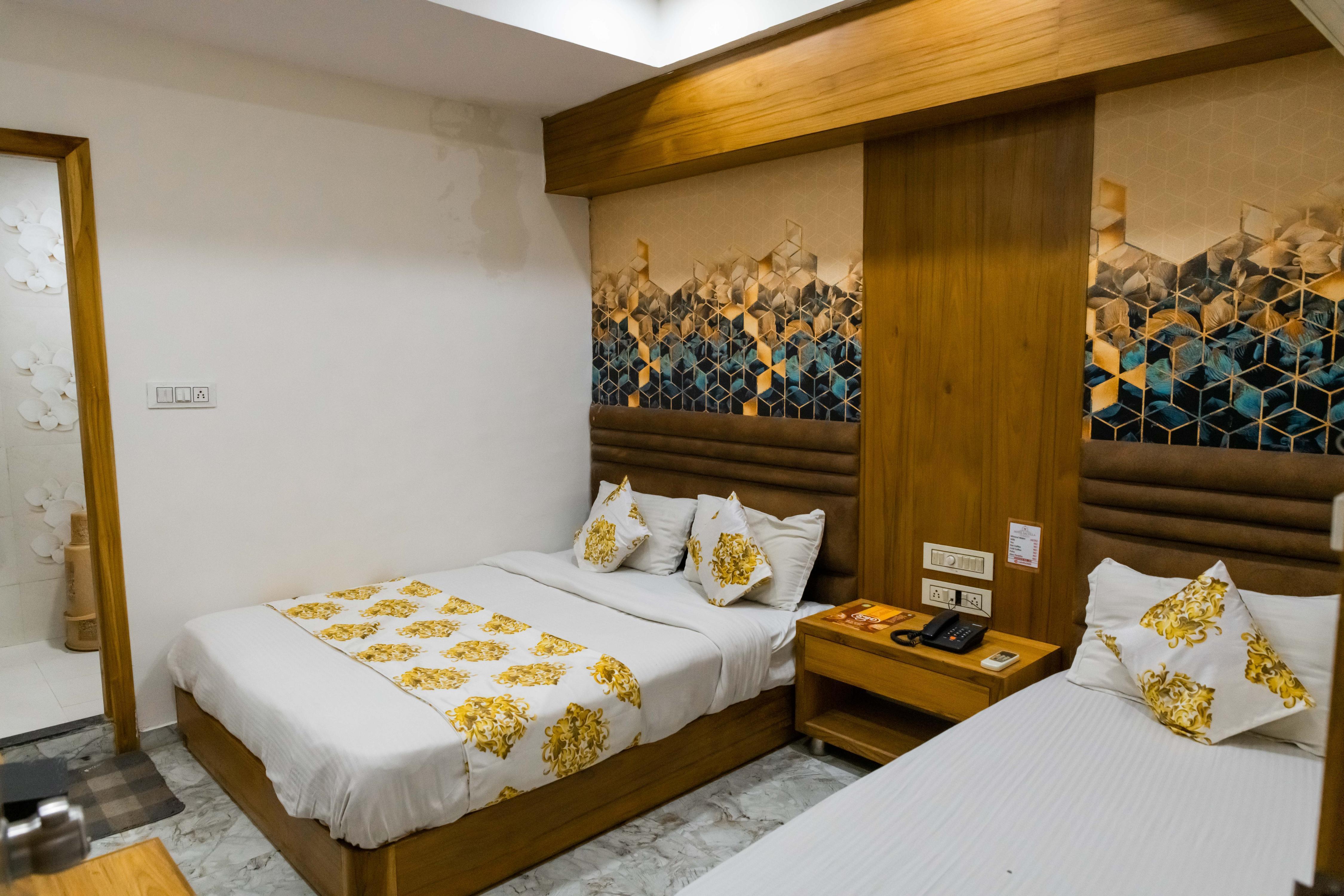 Hotel Ark Villa - Tap to explore photos