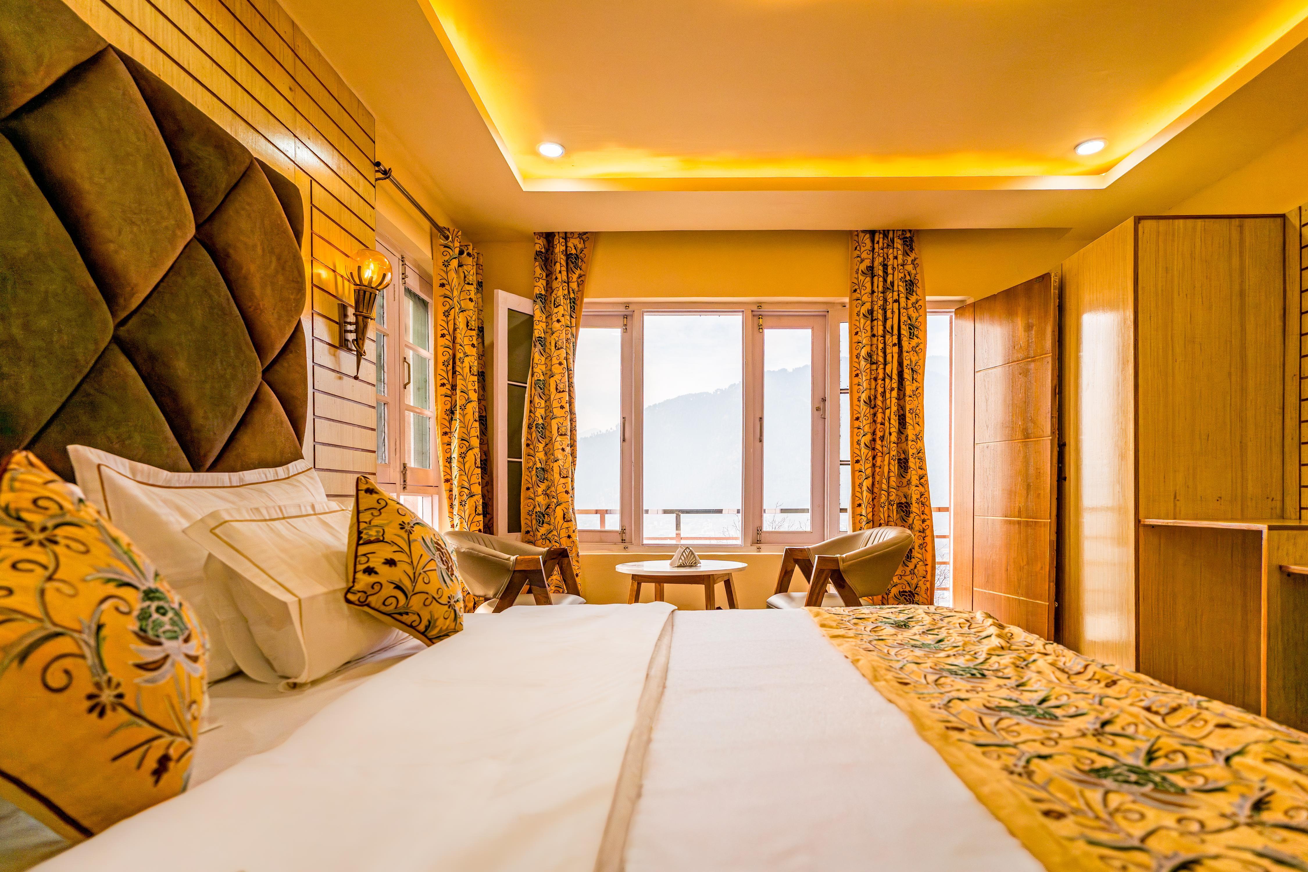 Hotel Peak Paradise Resorts - Tap to explore photos