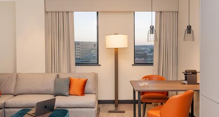 Hyatt House Leeds Room Type - 1 KING BED 1 BEDROOM SUITE WITH KITCHENETTE