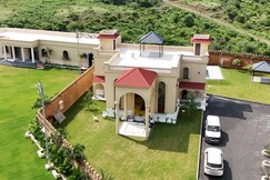 M FarmResort