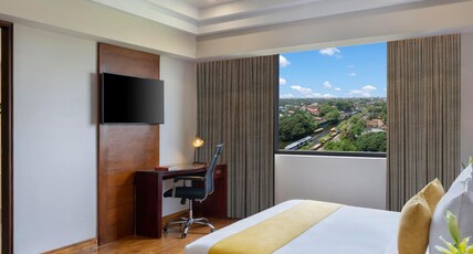 Olivia International Room Type - Canal View Superior Family Suite