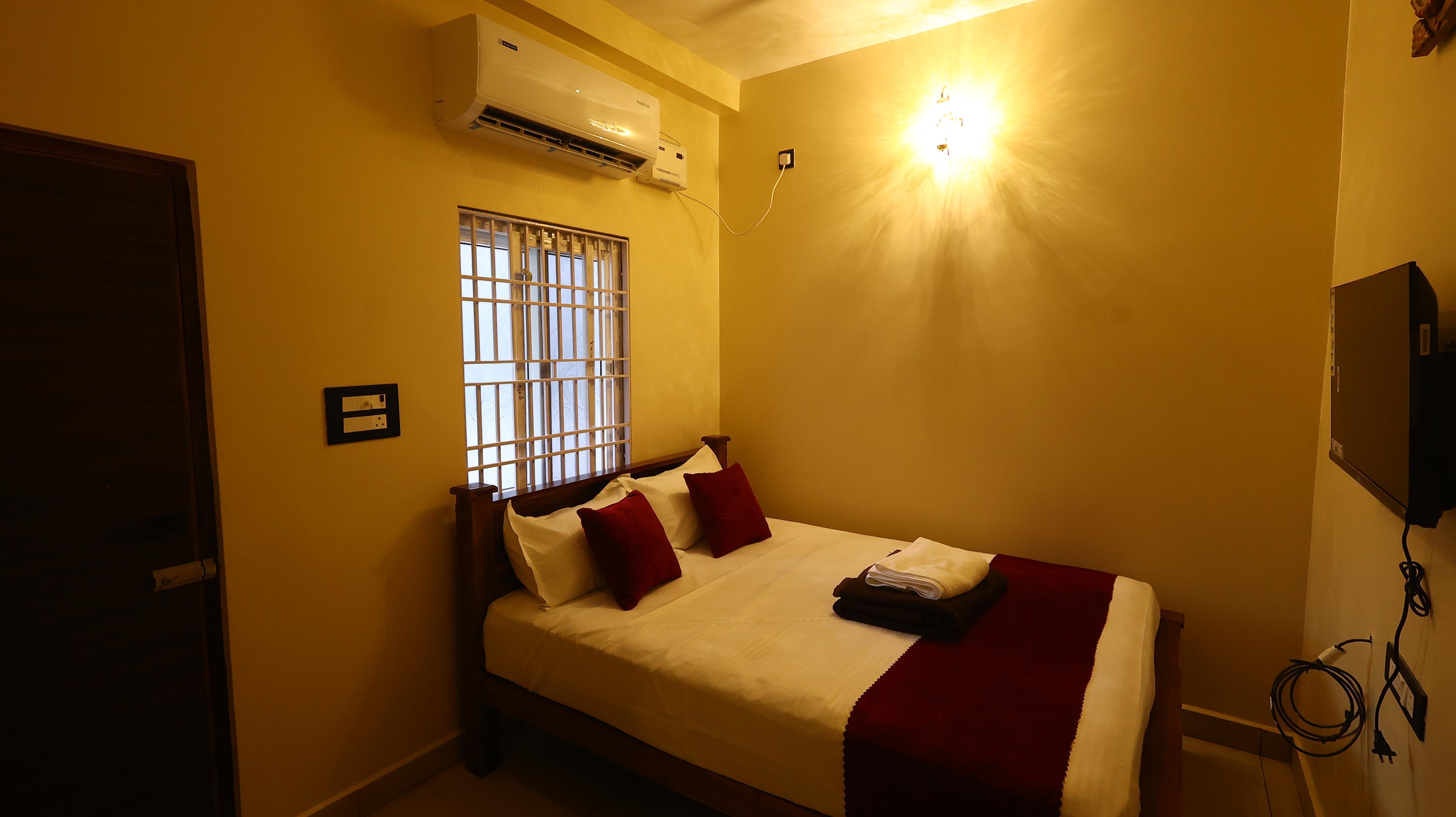 Vennila Residency - Tap to explore photos