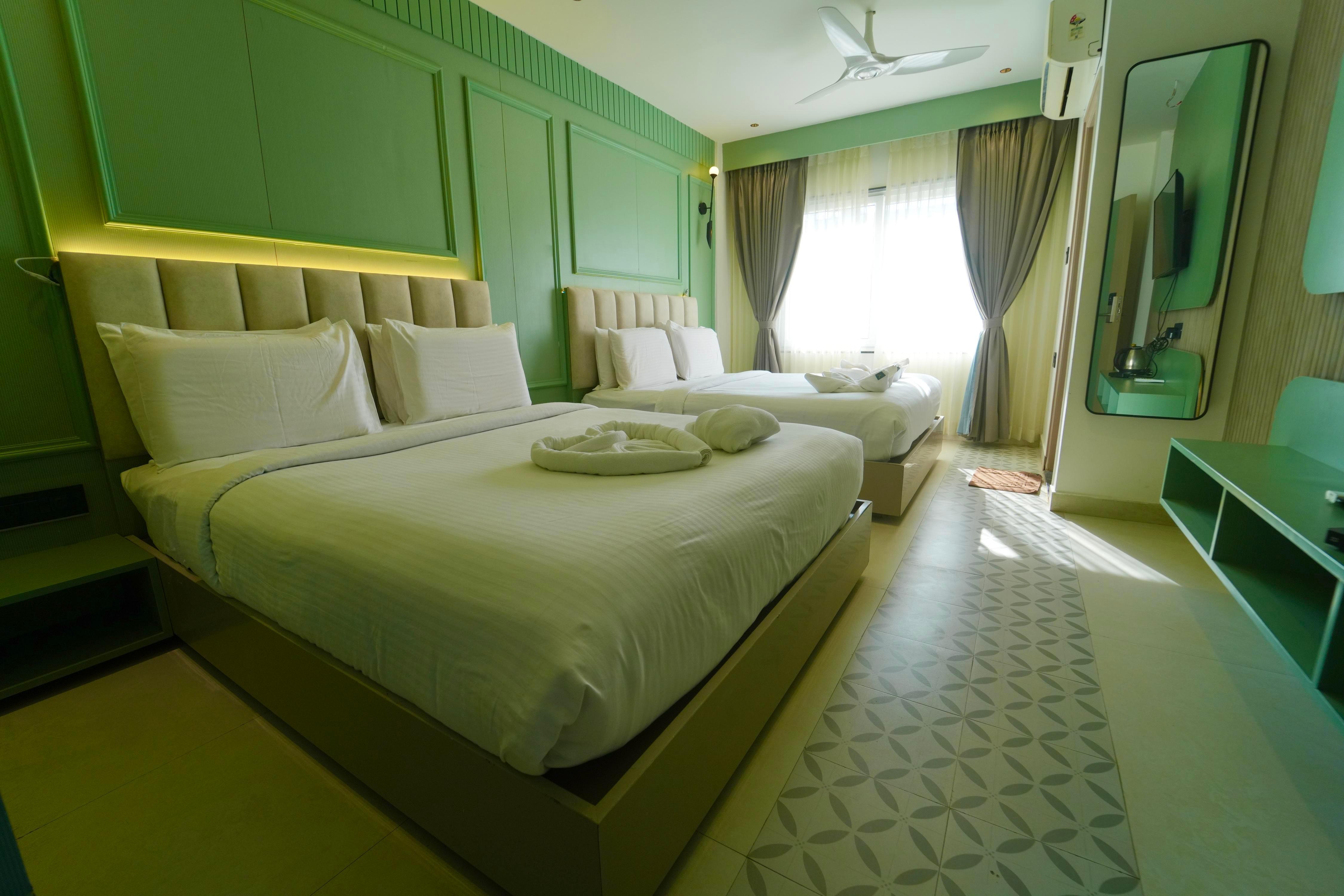 Yuvaraj Comforts Room Type - Family Suite 4 Bedded