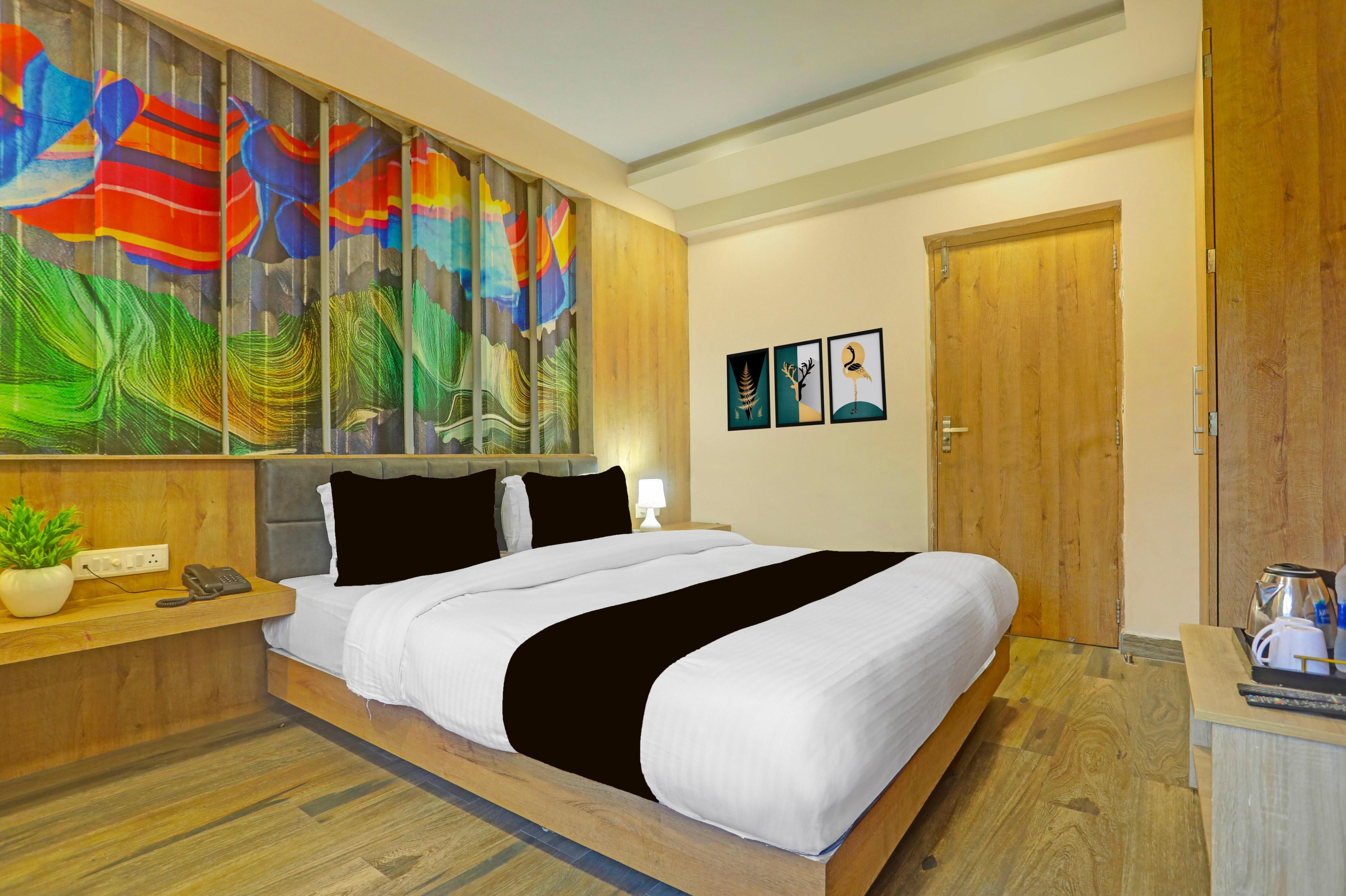 Super Townhouse Oak City Centre Dhanbad Formerly Hotel Kuber Inn - Tap to explore photos