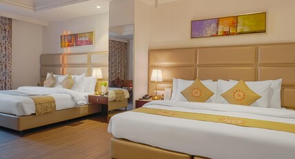 BluSalzz Select City Centre near Golden Temple Room Type - Family Suite BluSalzz Select City Centre near Golden Temple Room Type - Family Suite