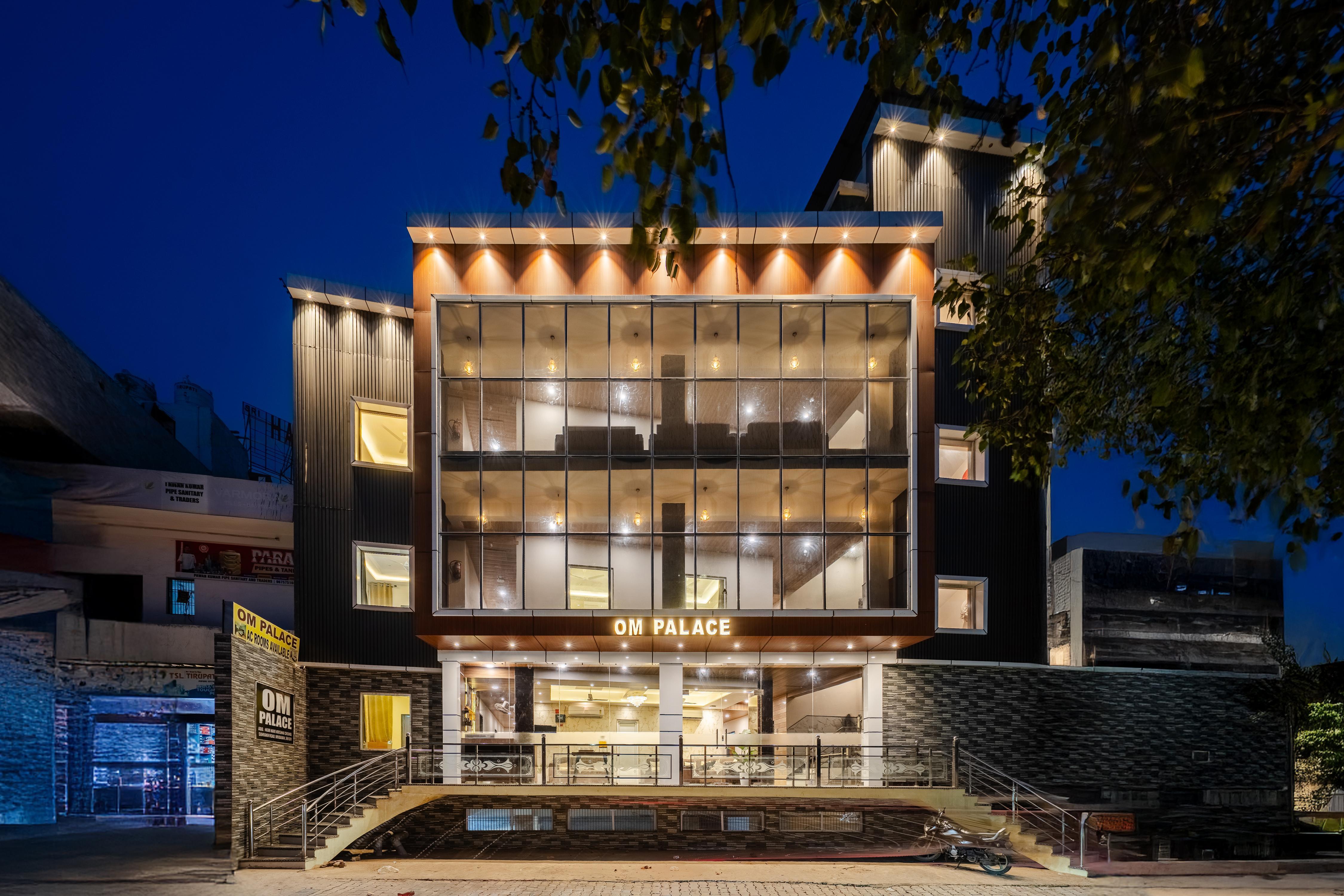 Perfectstayz Value Om Palace near Prem Mandir with Parking