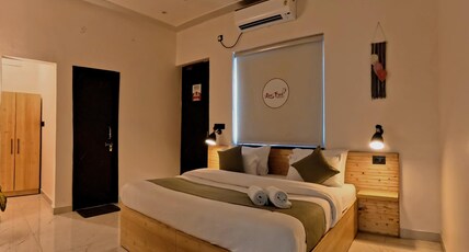 Live Free Hostel | Rooms & Dorms Room Type - Deluxe Private Room