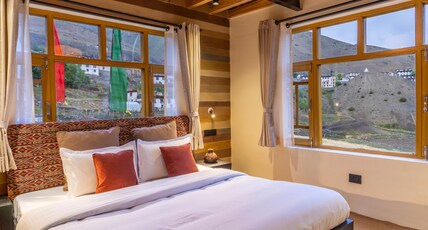 House on the Clouds, Spiti Room Type - Superior King with Chicham Bridge View