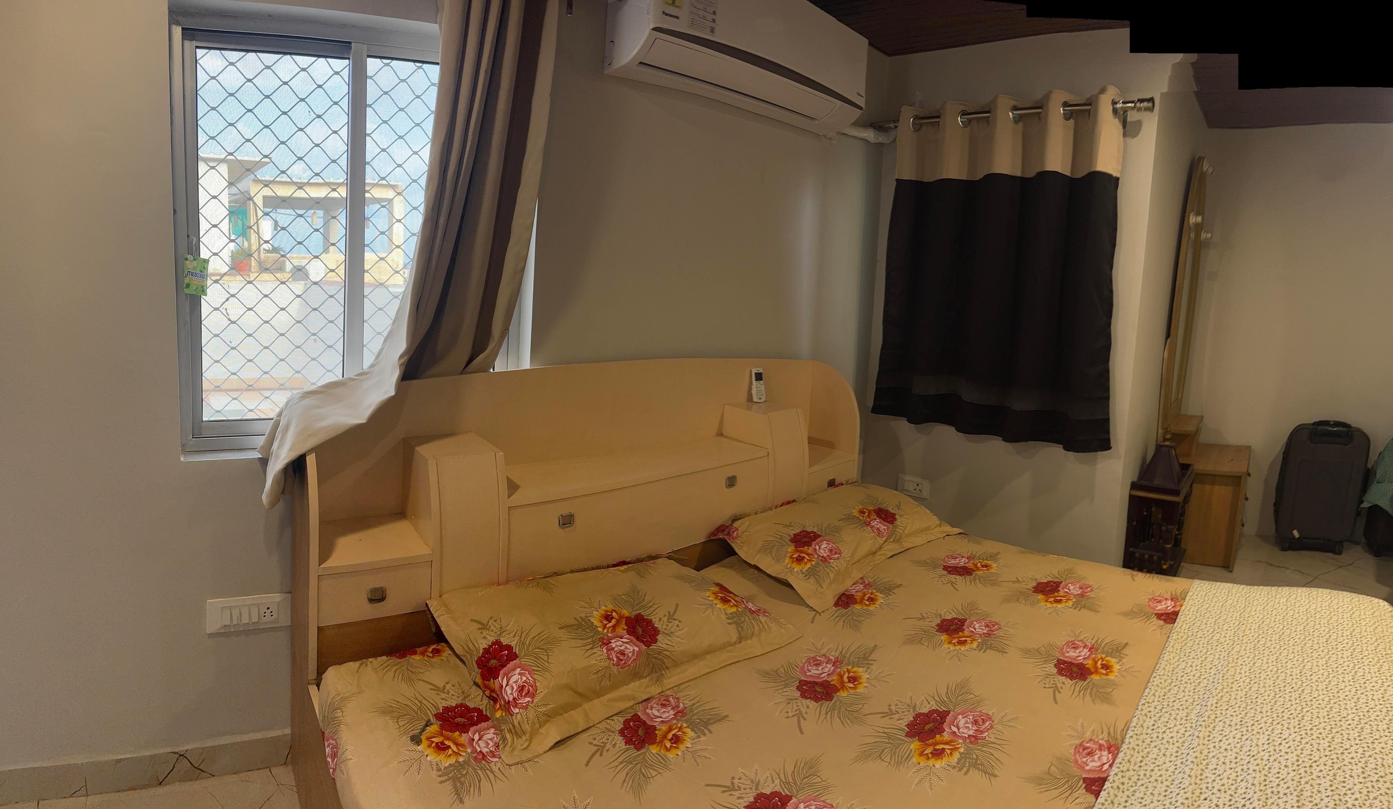 Cozy Room with terrace access