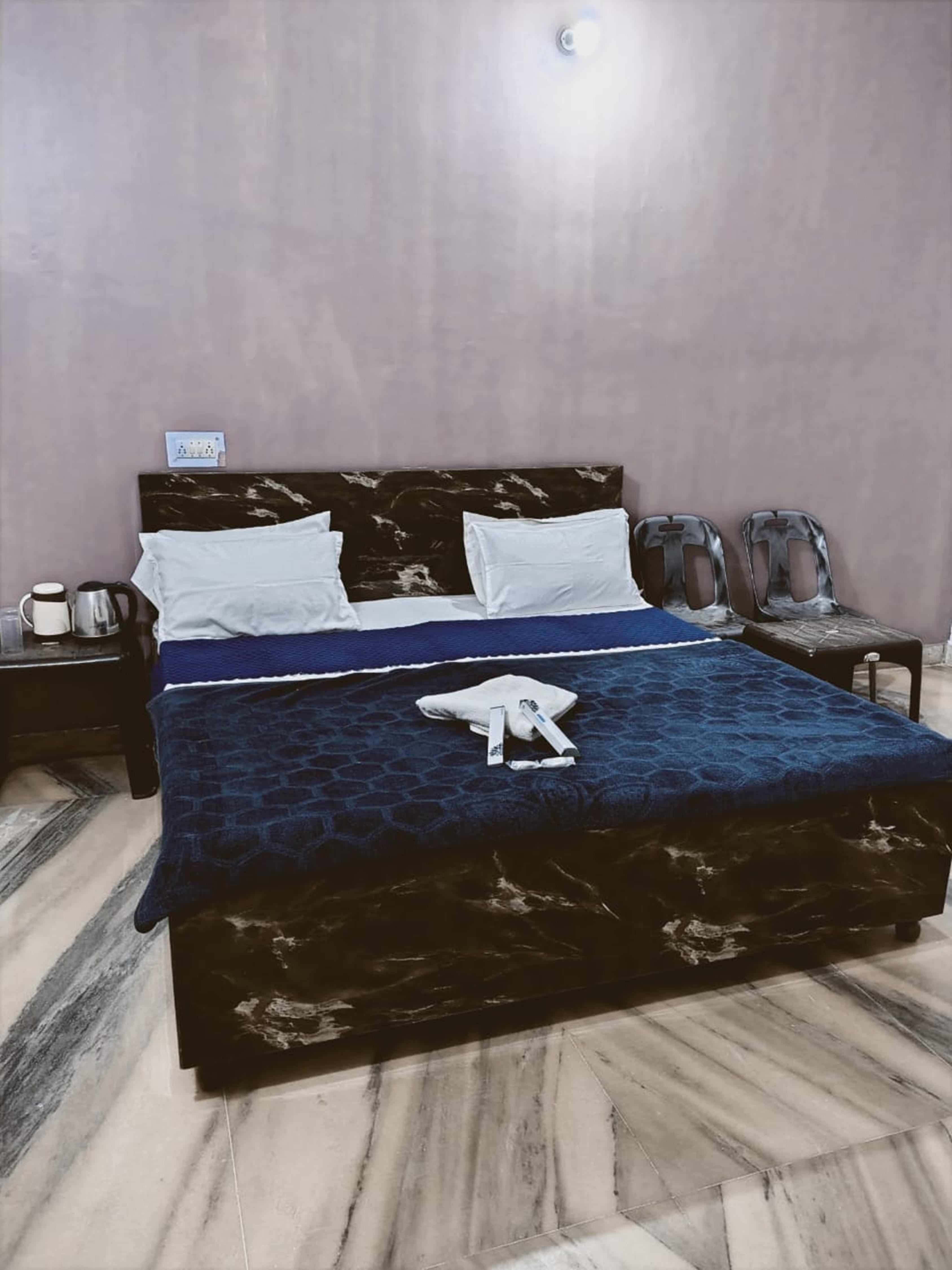 Illahi homestay - Tap to explore photos