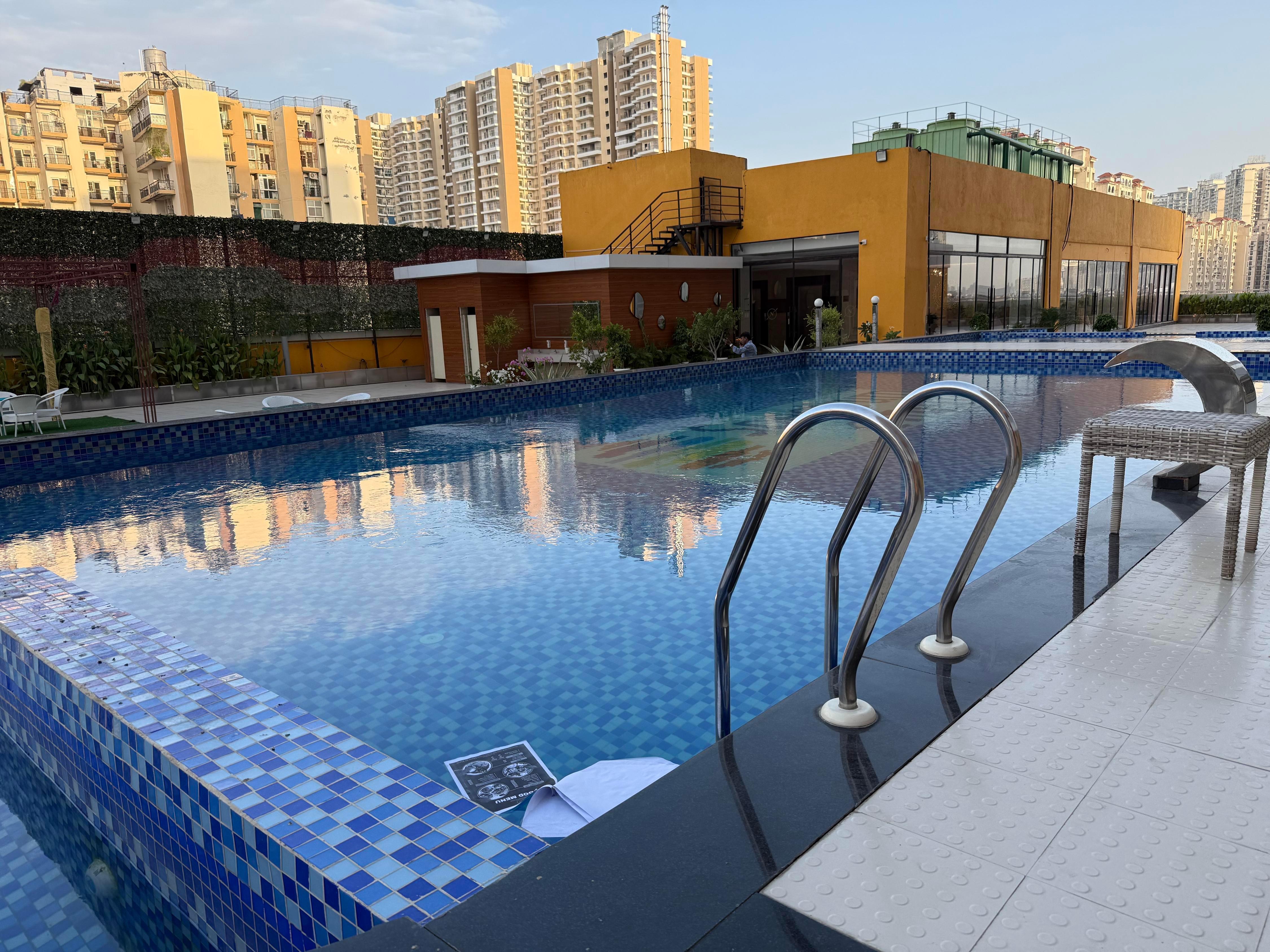 Luxury Harbor   24 7 Pool   Mall   Metro - Tap to explore photos