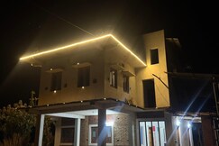 PRAA Lakeview Farmstay