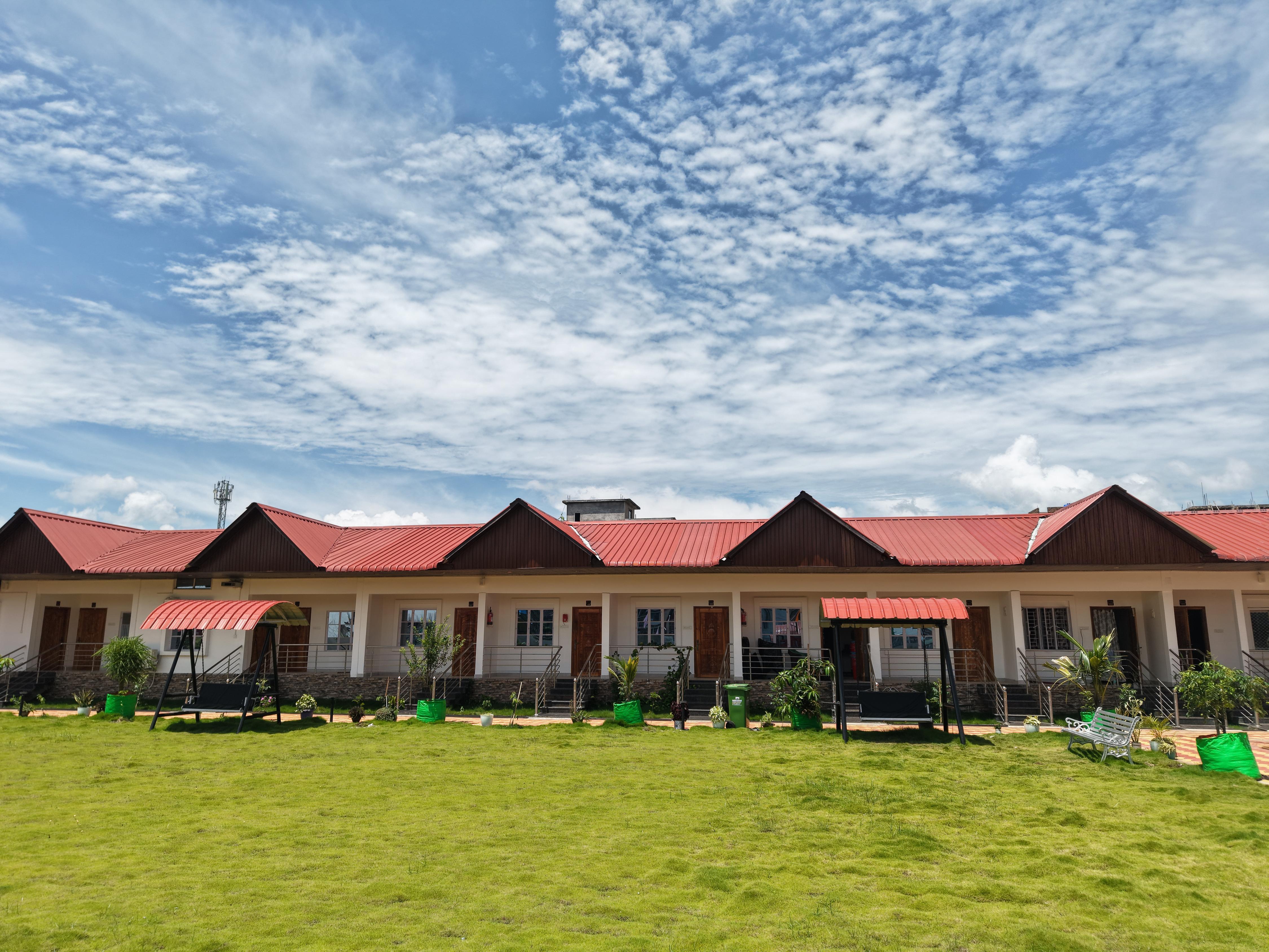 LUIT BLUE HOMESTAY & RESORTS - Tap to explore photos