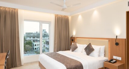 Hotel Ocean Pearl, Beach Road Room Type - Superior Room - Partial Beach View