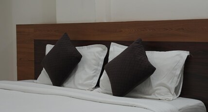 S L N COMFORT Room Type - Delux Non A/C room