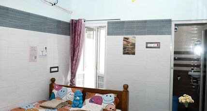 Raja Residency   Room stay Room Type - Single Bed Room 1