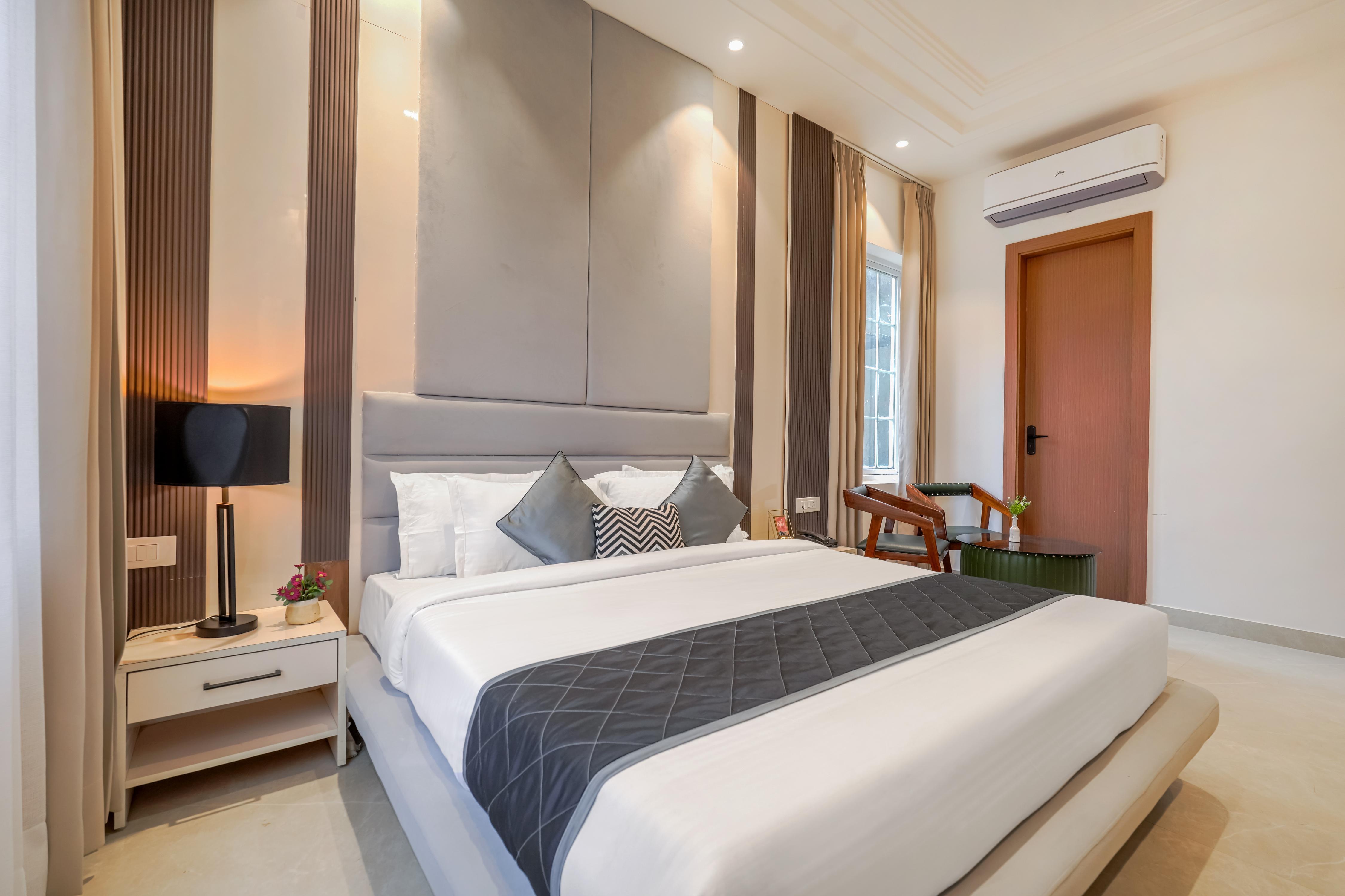 Sukoon Inn (5 minutes Walk from Golden Temple) - Tap to explore photos