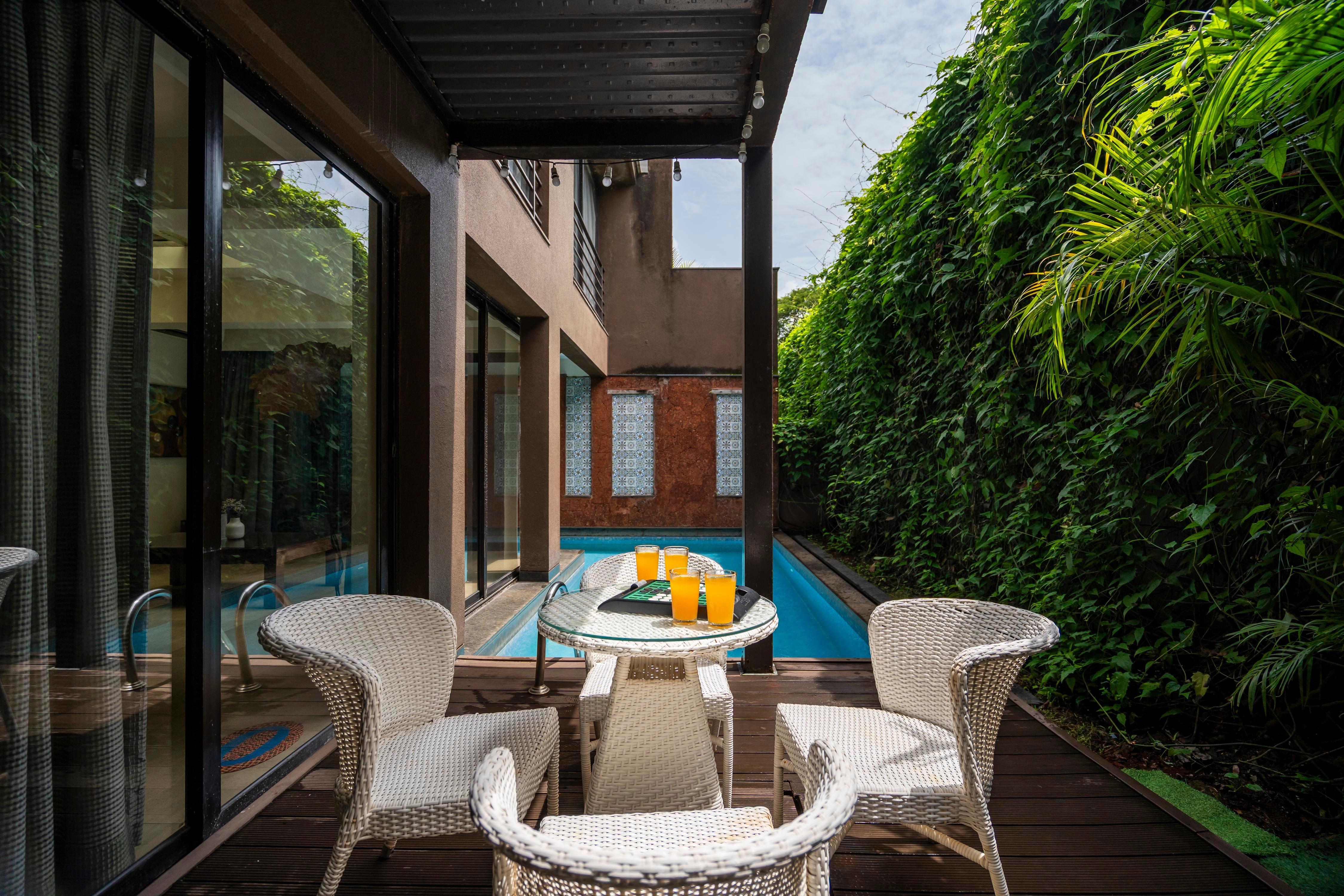 Staymaster Casa Sisan - Tap to explore photos