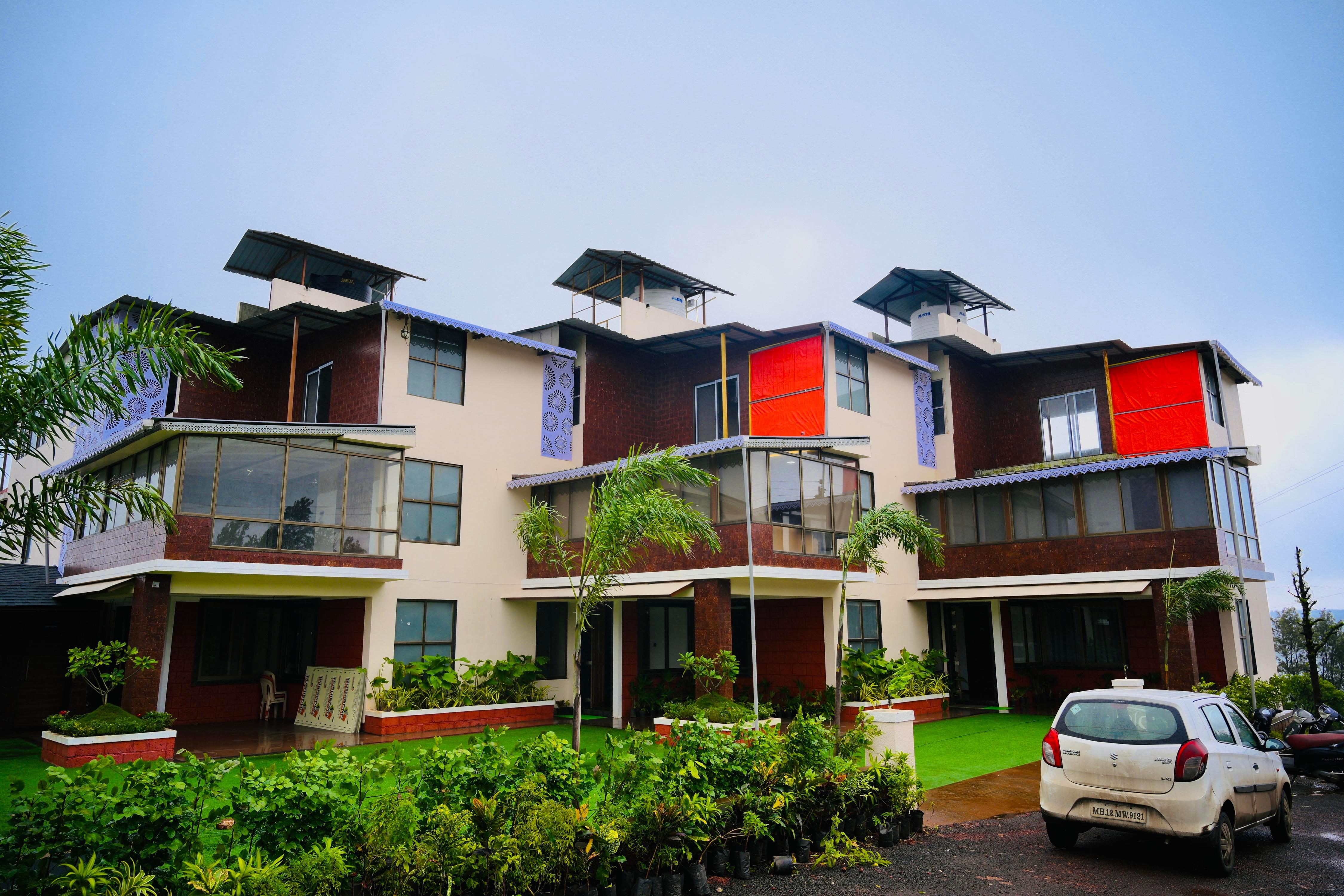 The Grand Valley Resort