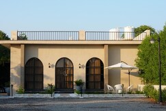 Soni Bagh 3BR Luxury Pool Villa in Pushkar by Zoella Stays