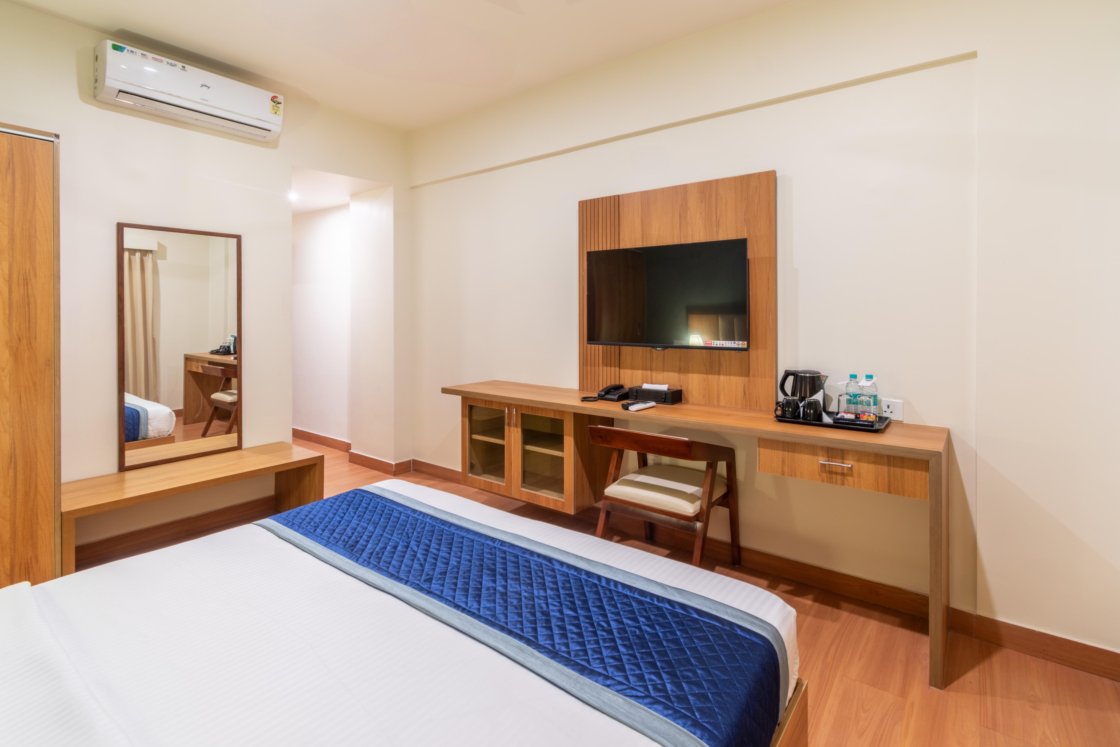 Hotel Vaari Vista By Bestinn Leisure - Tap to explore photos