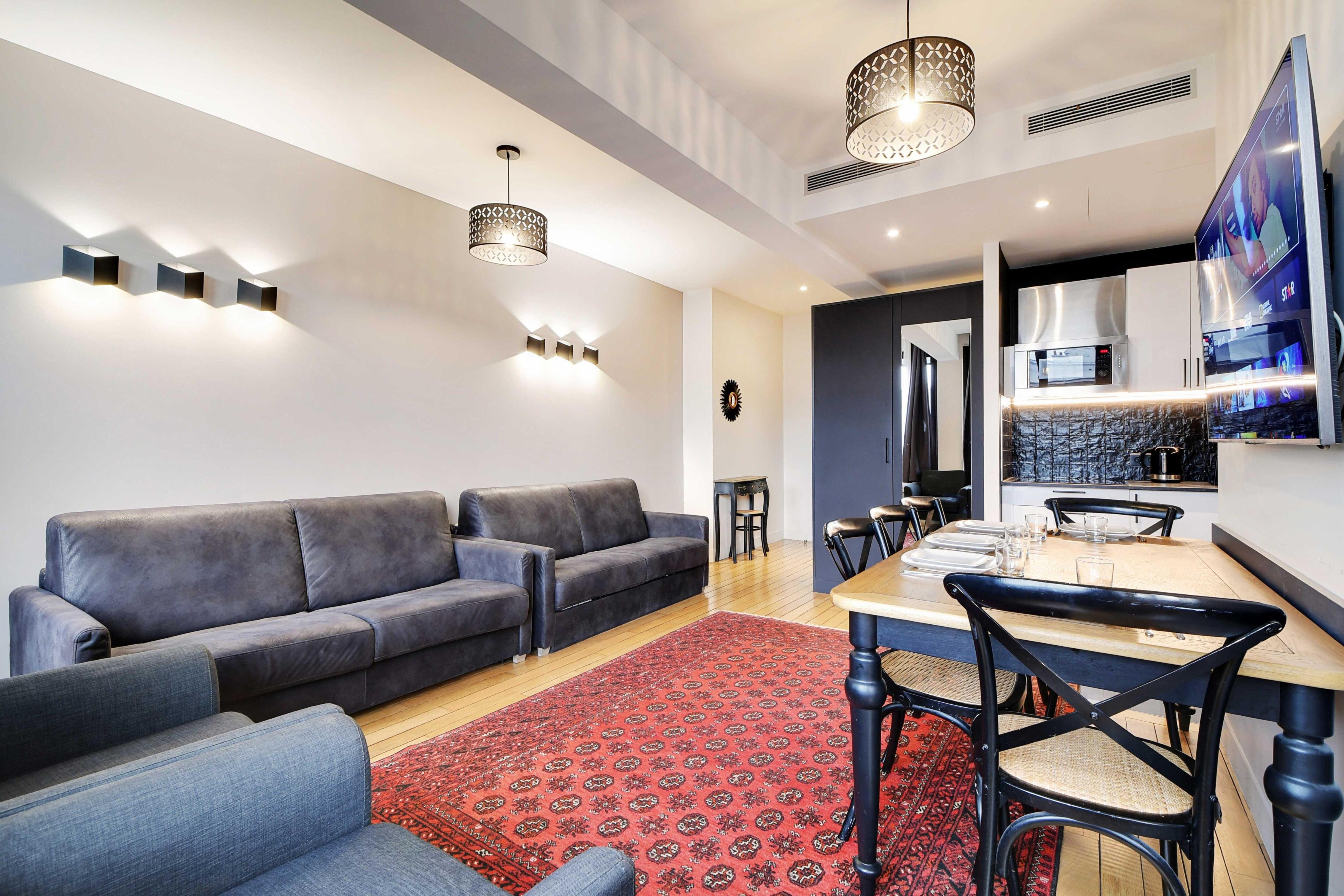 Modern apartment - 2BR/8P - Opera - Tap to explore photos