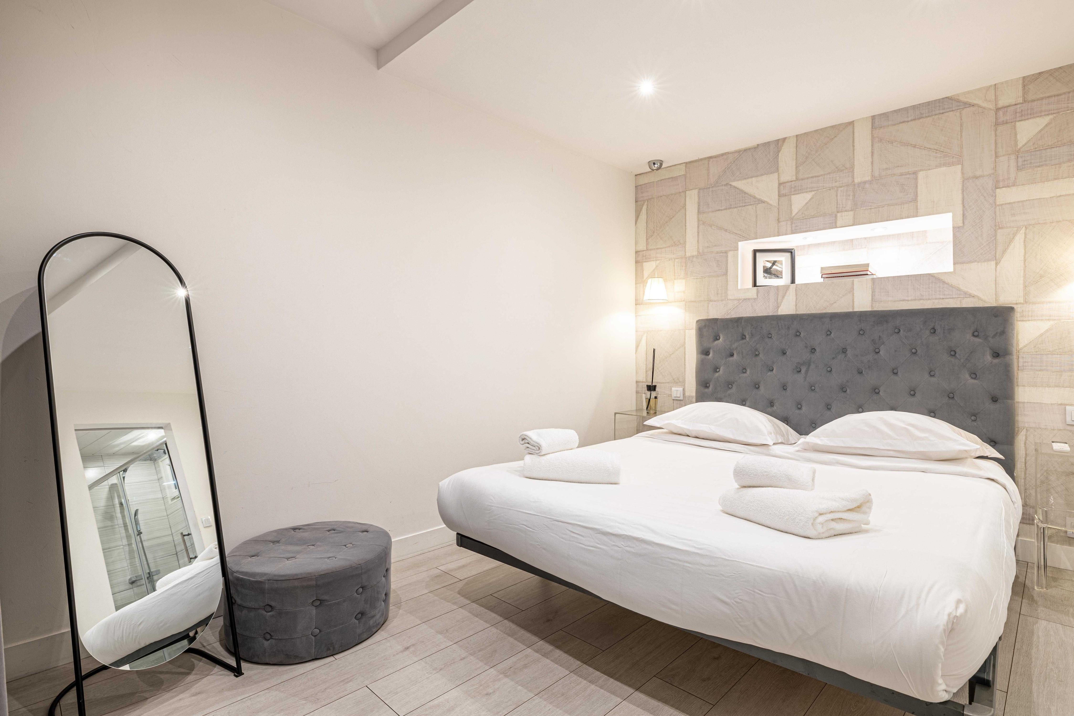 Beautiful apartment, next to Croisette Gray Albion - 1 - Tap to explore photos