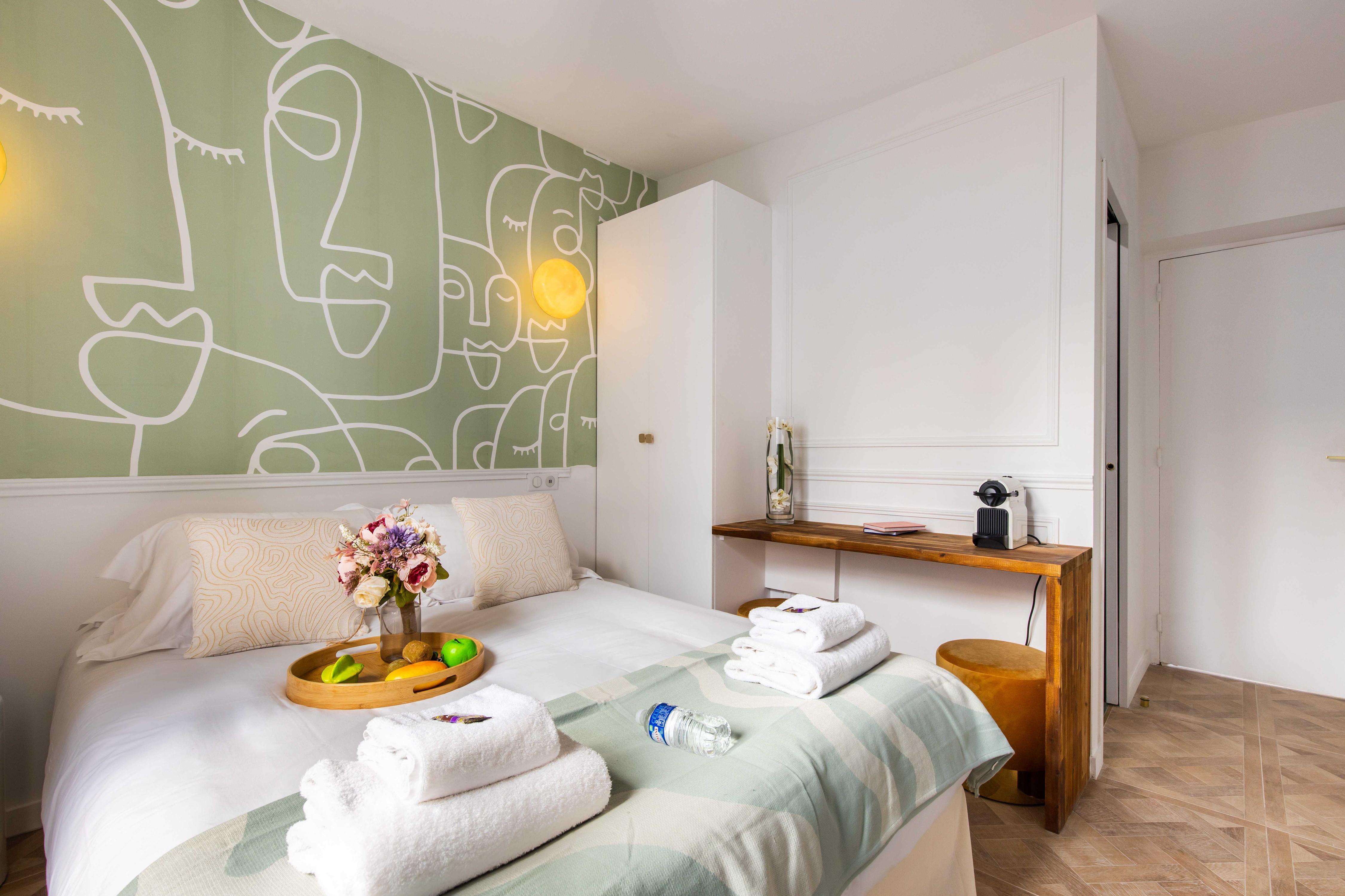 Residence Sacre Coeur - Studio for 2 people - Tap to explore photos