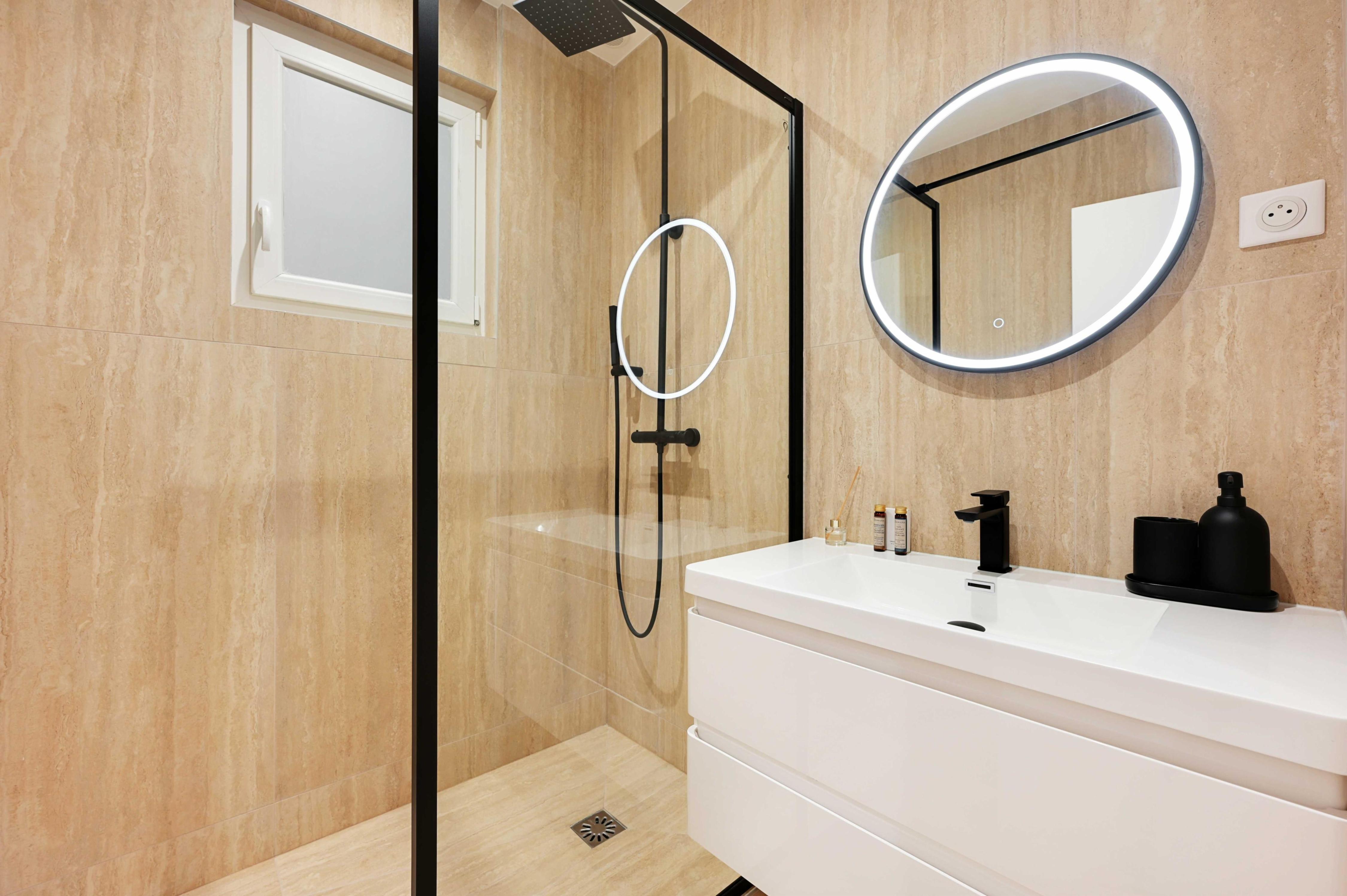 Authentic apartment - 1BR/4P - Centre Pompidou - 1 - Tap to explore photos
